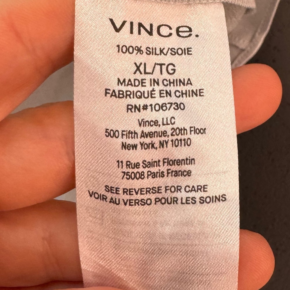 VINCE 100% Silk Polo in Sky Mist Size XL NWT - Picture 7 of 7